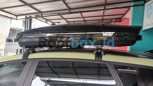 Customer Roofbox Installation 17