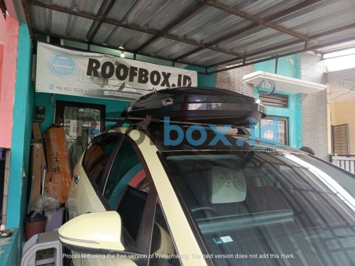 Customer Roofbox Installation 6