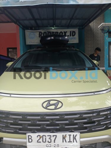 Customer Roofbox Installation 14