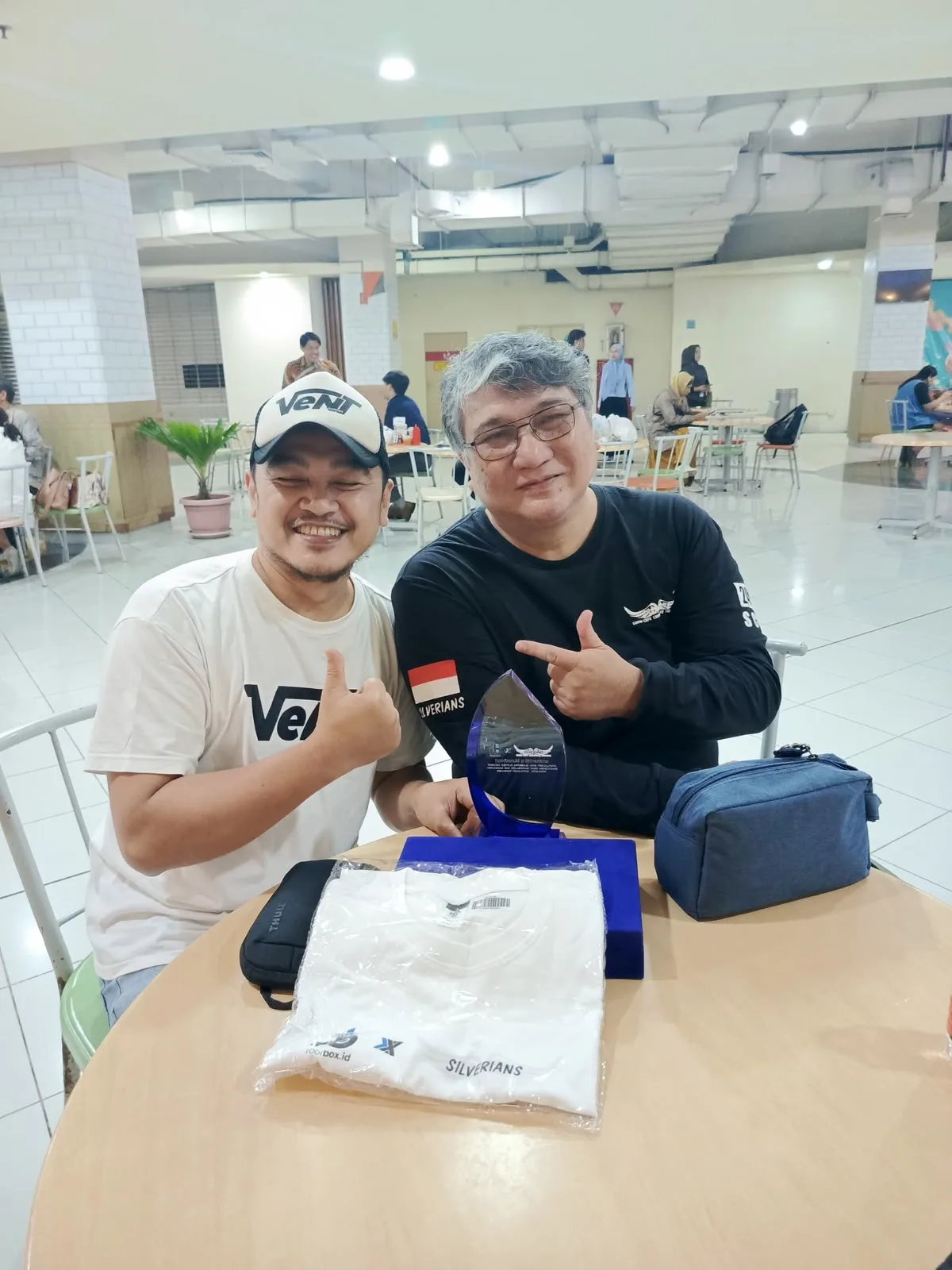 Roofbox.id Resmi Berkolaborasi dengan Silverian